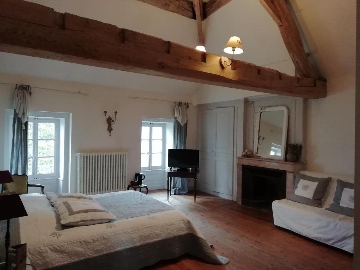 Chambres Et Table L' Echappee Bouvesse-Quirieu Dış mekan fotoğraf