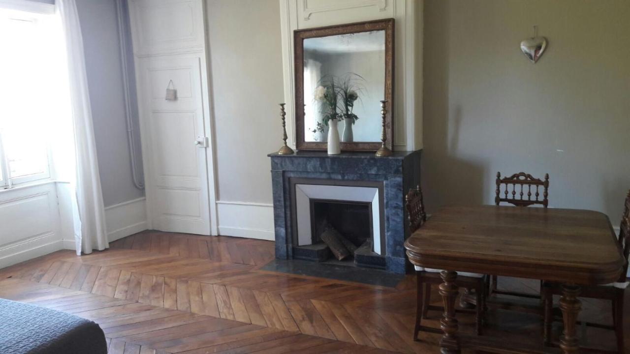 Chambres Et Table L' Echappee Bouvesse-Quirieu Dış mekan fotoğraf