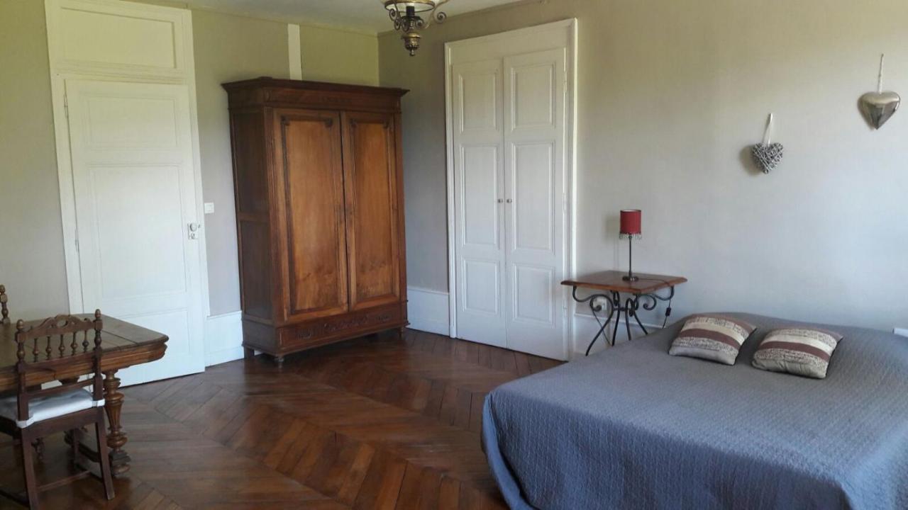 Chambres Et Table L' Echappee Bouvesse-Quirieu Dış mekan fotoğraf