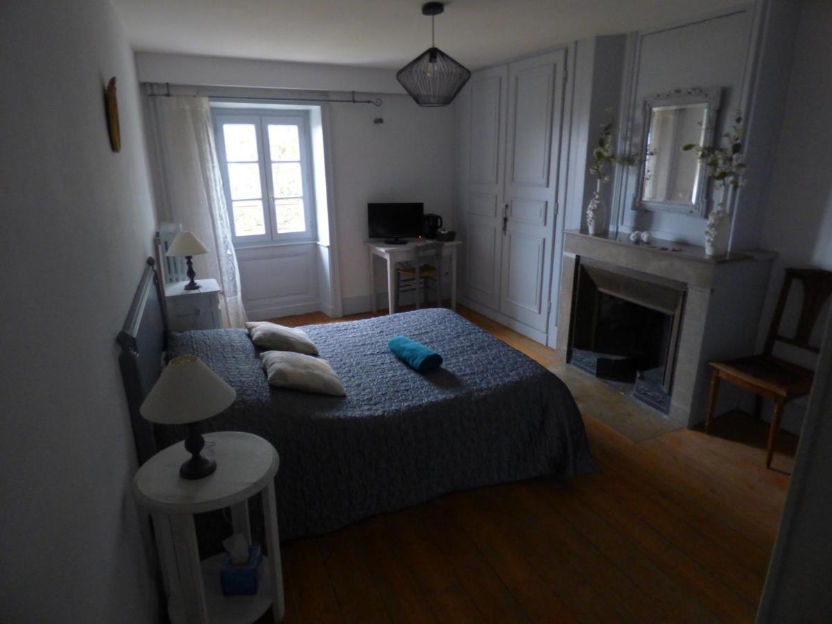Chambres Et Table L' Echappee Bouvesse-Quirieu Dış mekan fotoğraf