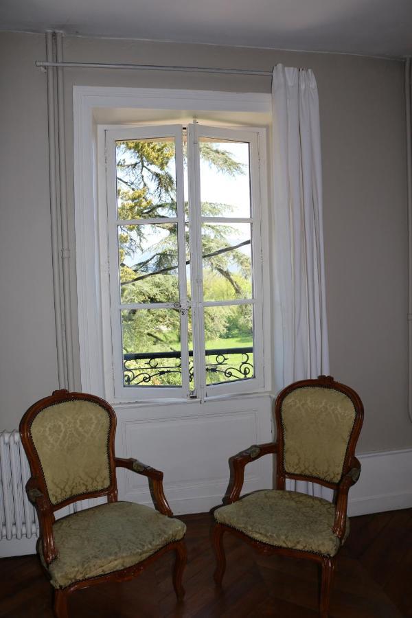 Chambres Et Table L' Echappee Bouvesse-Quirieu Dış mekan fotoğraf
