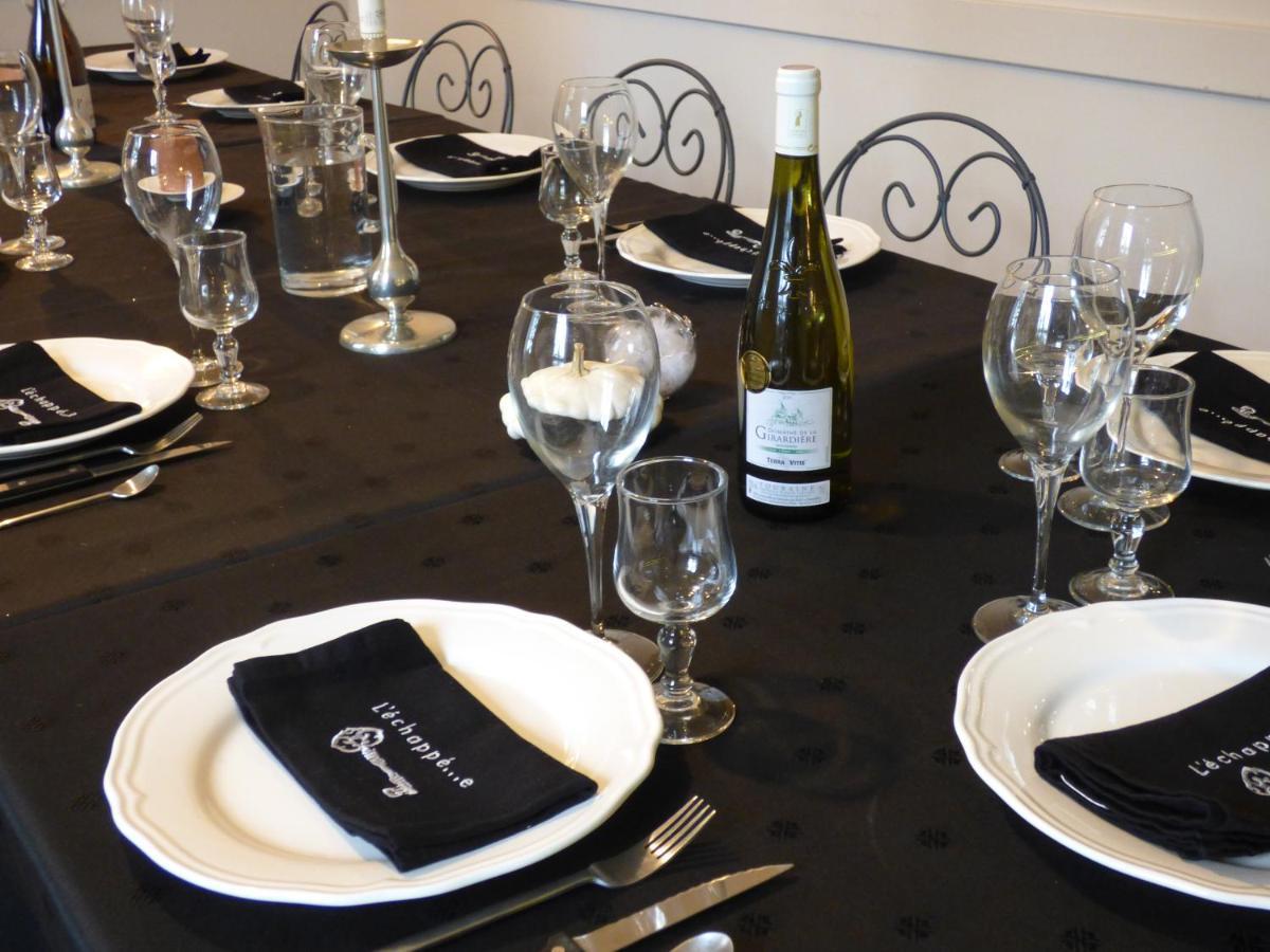 Chambres Et Table L' Echappee Bouvesse-Quirieu Dış mekan fotoğraf