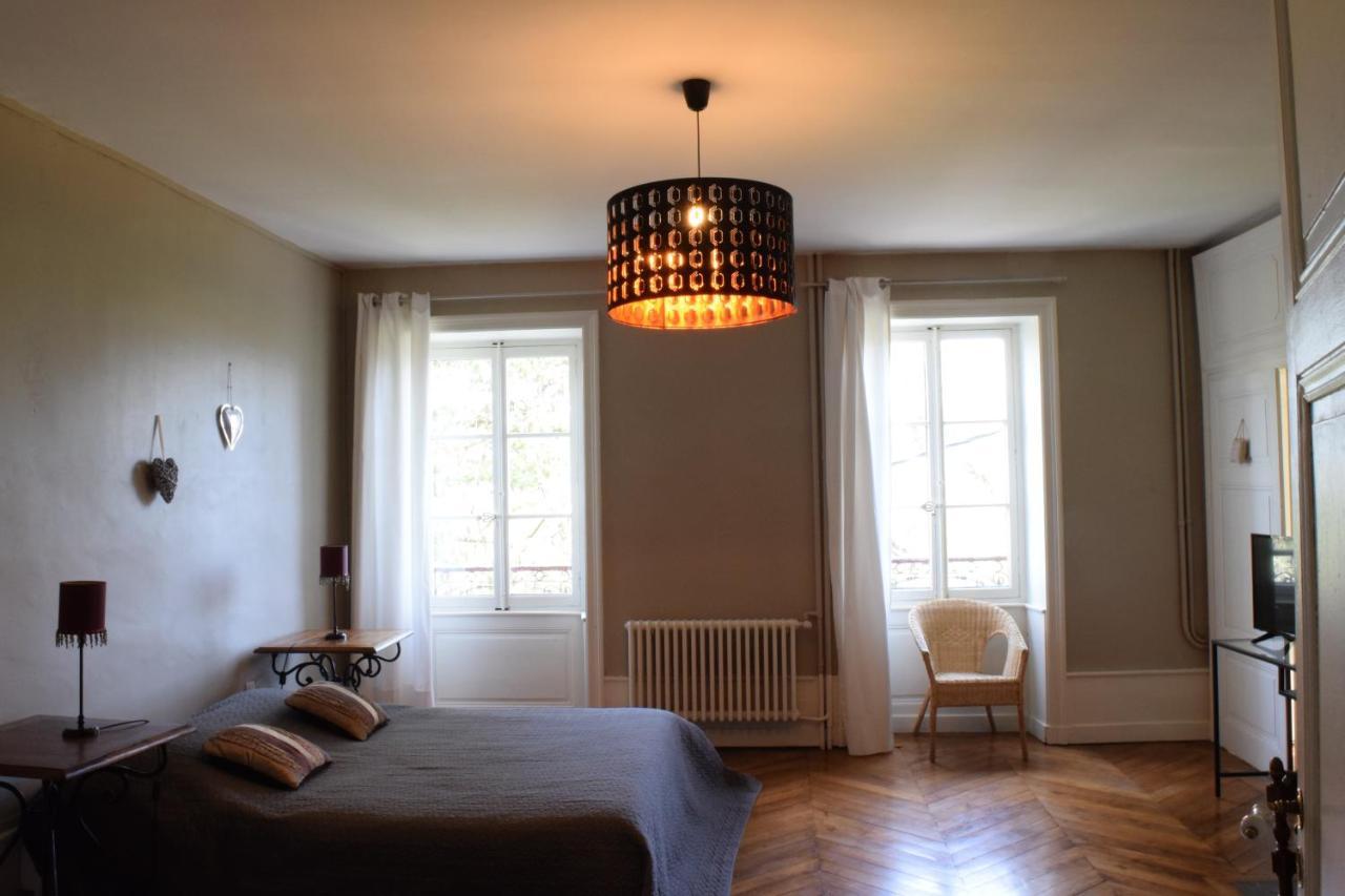 Chambres Et Table L' Echappee Bouvesse-Quirieu Dış mekan fotoğraf