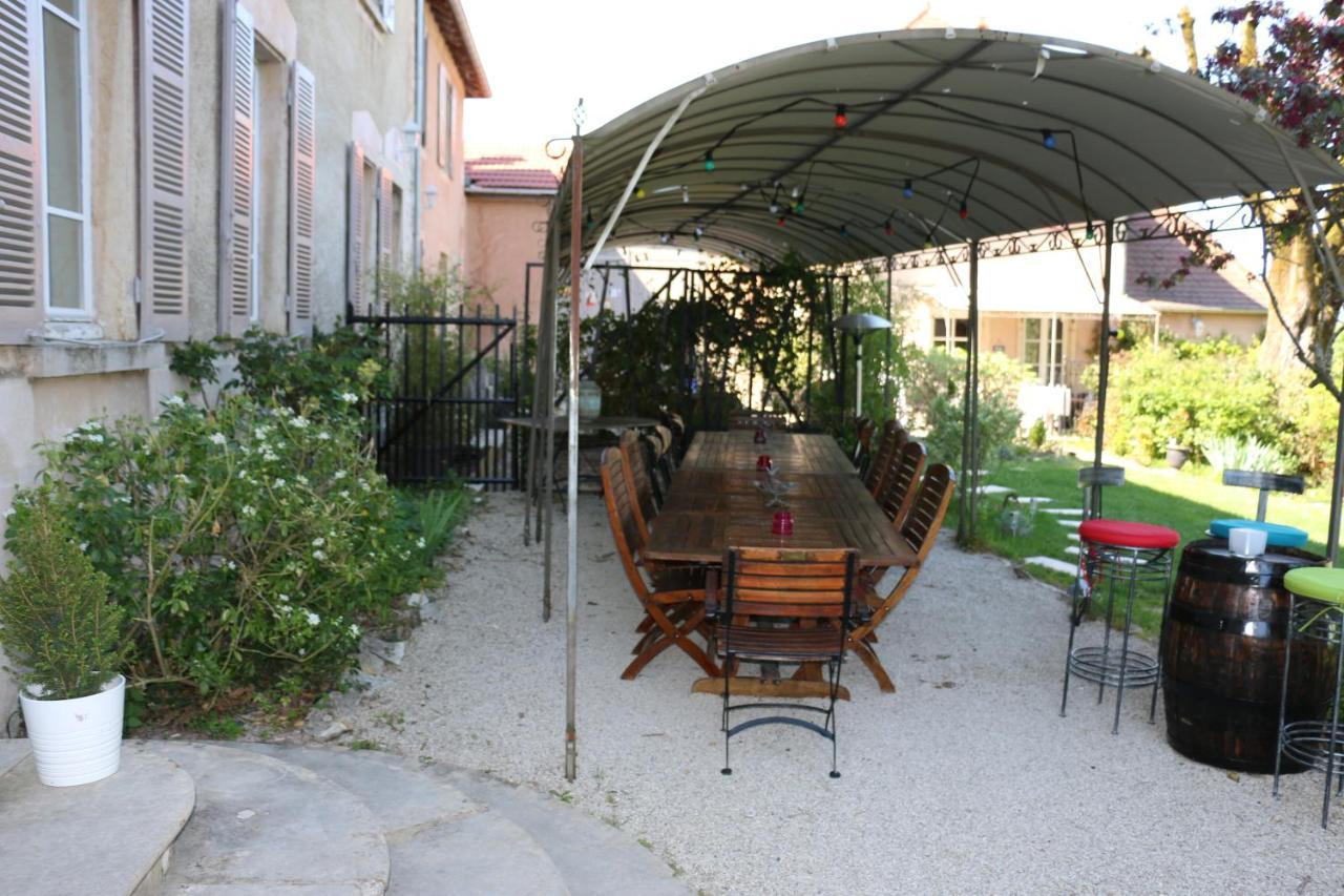 Chambres Et Table L' Echappee Bouvesse-Quirieu Dış mekan fotoğraf
